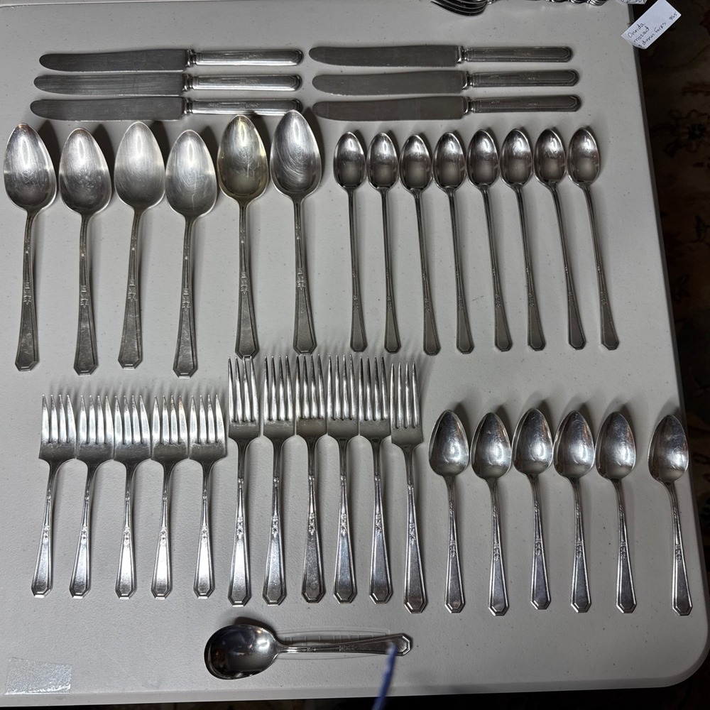 WM Rogers Son Mayfair 1923 International Silverplate Set Flatware-38 Pieces